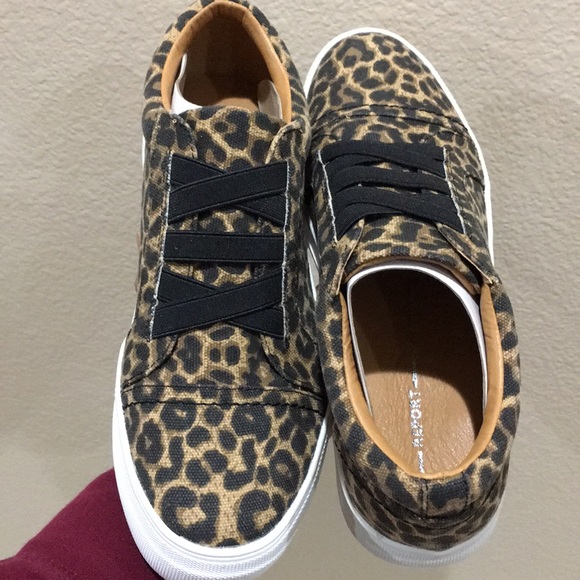 New Leopard Platform Sneakers - Picture 8 of 9